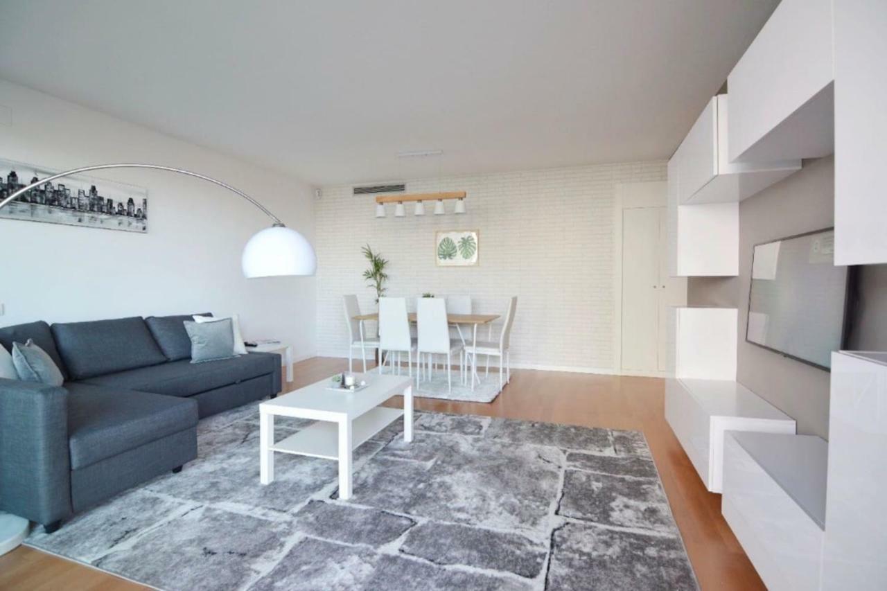 Lodging Apartments Forum 25 - Barcelona Forum Apartment Sant Adria de Besos Εξωτερικό φωτογραφία